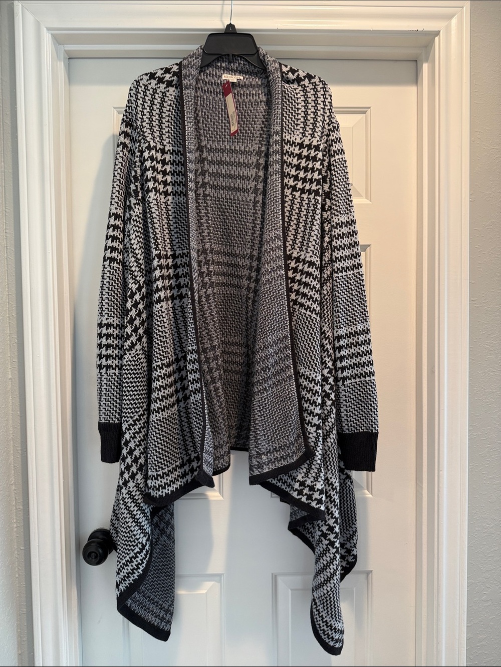 Merona Black and White Houndstooth Open-Front Cardigan